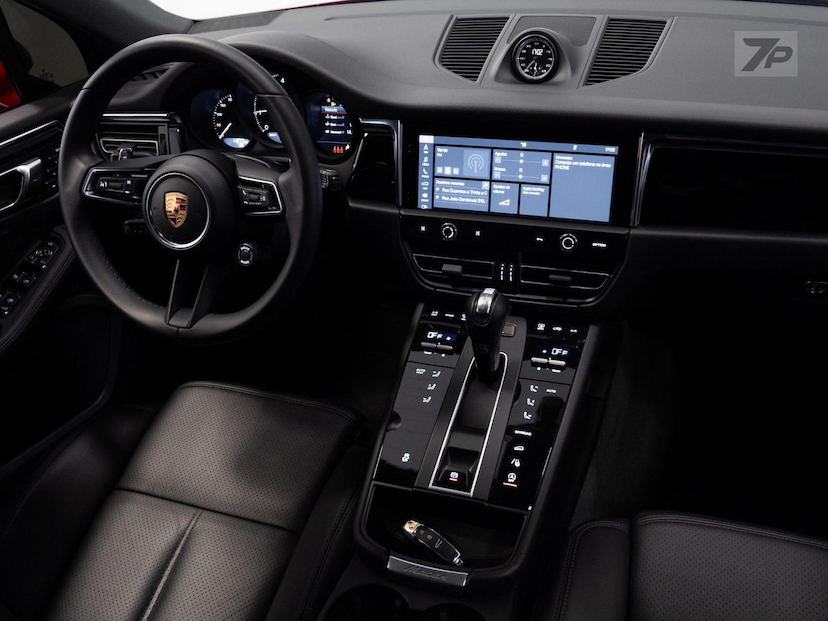 Foto do veículo PORSCHE MACAN  2026 11.074 KM 539.000,00