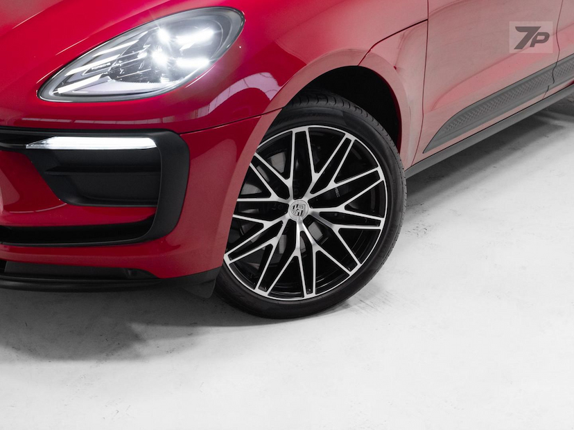 Foto do veículo PORSCHE MACAN  2026 11.074 KM 539.000,00