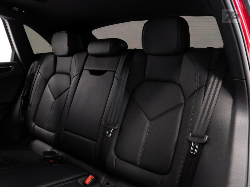 Foto do veículo PORSCHE MACAN  2026 11.074 KM 539.000,00