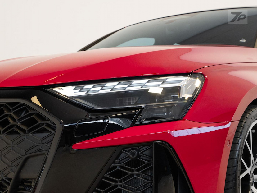 Foto do veículo AUDI RS3  SEDAN 2.5 TFSI QUATTRO S-TRONIC 2026 2.449 KM 558.500,00
