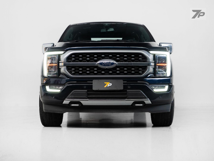 Foto do veículo FORD F-150  PLATINUM 2023 69.065 KM 339.500,00