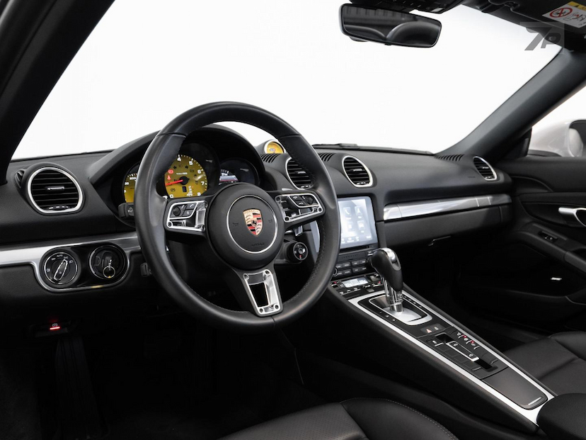Foto do veículo PORSCHE BOXSTER  2024 6.338 KM 589.000,00