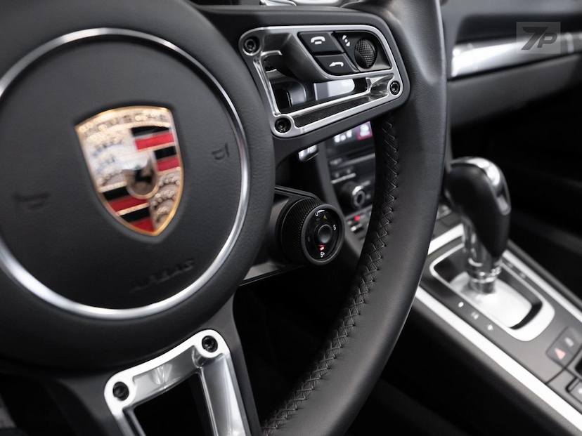 Foto do veículo PORSCHE BOXSTER  2024 6.338 KM 589.000,00
