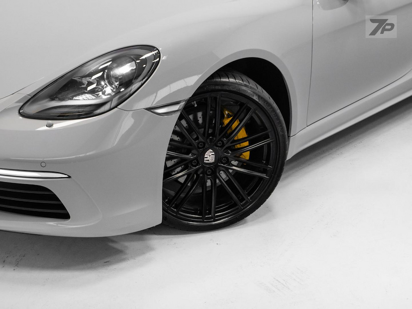 Foto do veículo PORSCHE BOXSTER  2024 6.338 KM 589.000,00