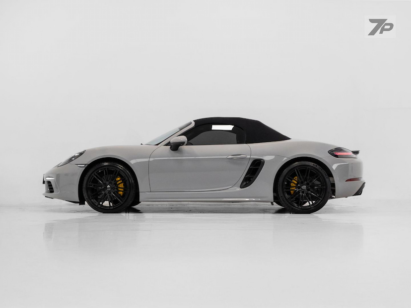 Foto do veículo PORSCHE BOXSTER  2024 6.338 KM 589.000,00