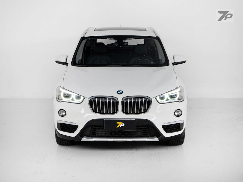 Foto do veículo BMW X1  S20I ACTIVEFLEX 2019 58.147 KM 129.900,00