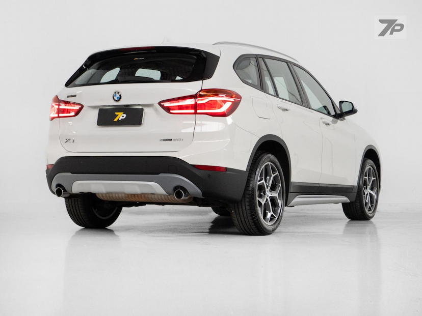 Foto do veículo BMW X1  S20I ACTIVEFLEX 2019 58.147 KM 129.900,00