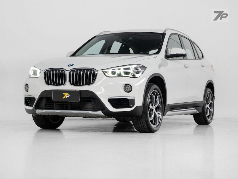 Foto do veículo BMW X1  S20I ACTIVEFLEX 2019 58.147 KM 129.900,00