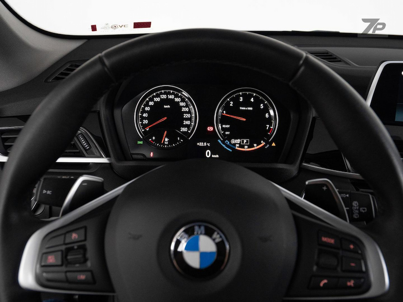 Foto do veículo BMW X1  S20I ACTIVEFLEX 2019 58.147 KM 129.900,00
