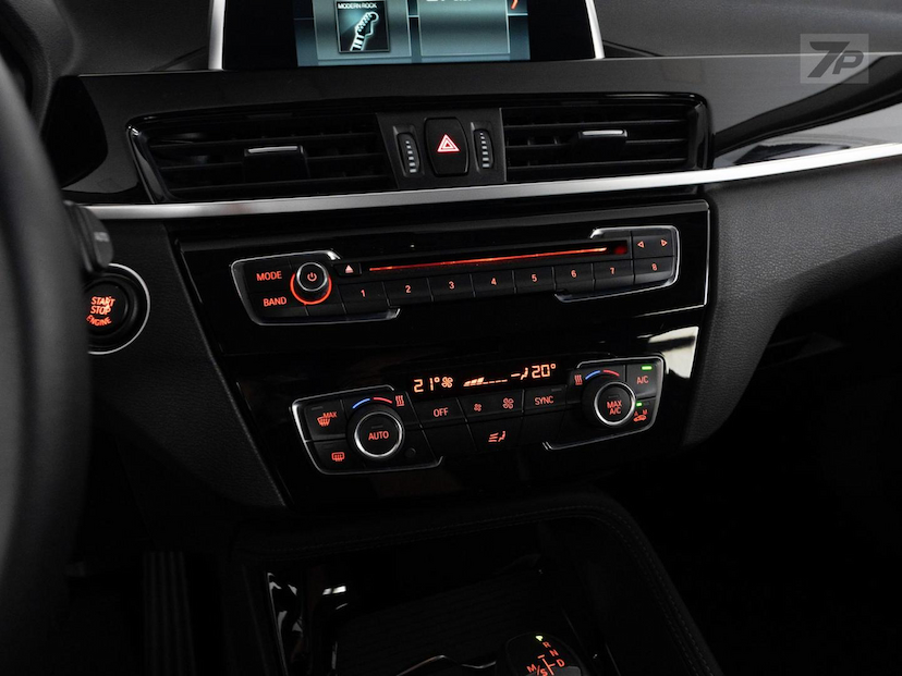 Foto do veículo BMW X1  S20I ACTIVEFLEX 2019 58.147 KM 129.900,00