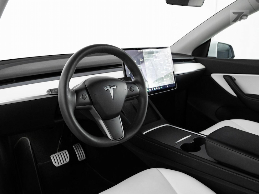 Foto do veículo TESLA MODEL Y  2021 46.298 KM 268.500,00