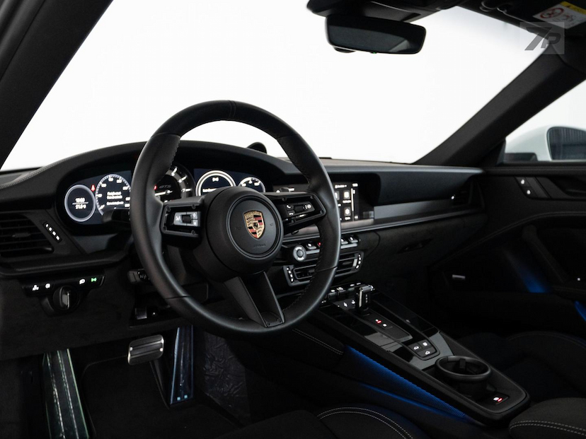 Foto do veículo PORSCHE 911  GTS 2024 1.710 KM 998.500,00