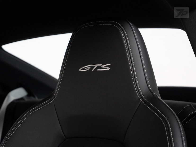 Foto do veículo PORSCHE 911  GTS 2024 1.710 KM 998.500,00