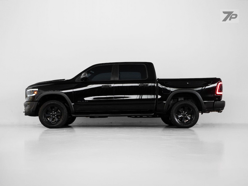 Foto do veículo RAM 1500  REBEL HEMI 2022 47.500 KM 329.000,00