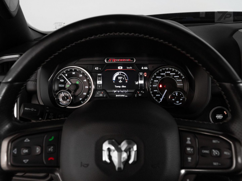 Foto do veículo RAM 1500  REBEL HEMI 2022 47.500 KM 329.000,00