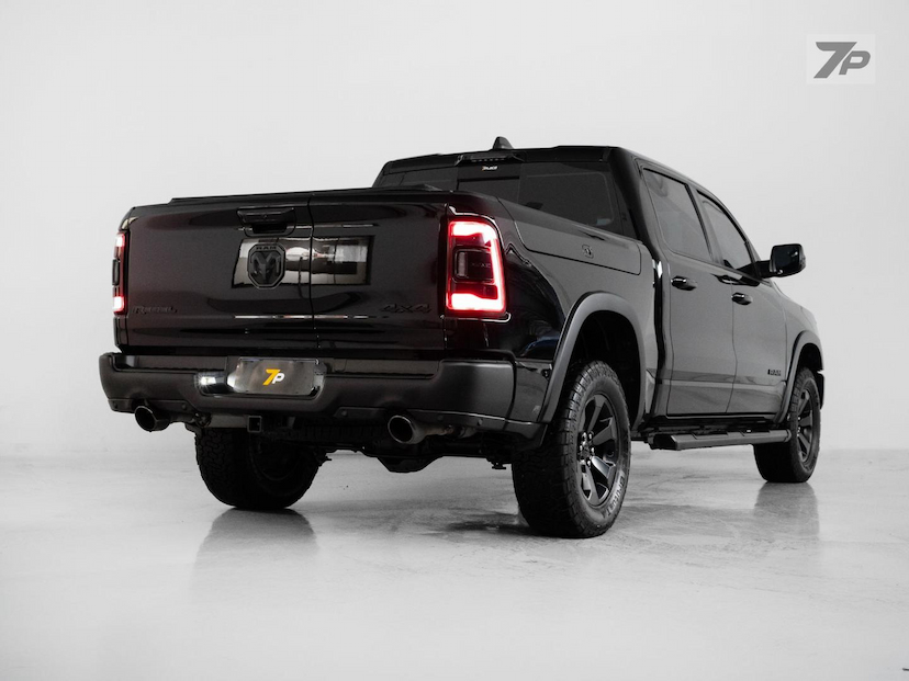 Foto do veículo RAM 1500  REBEL HEMI 2022 47.500 KM 329.000,00