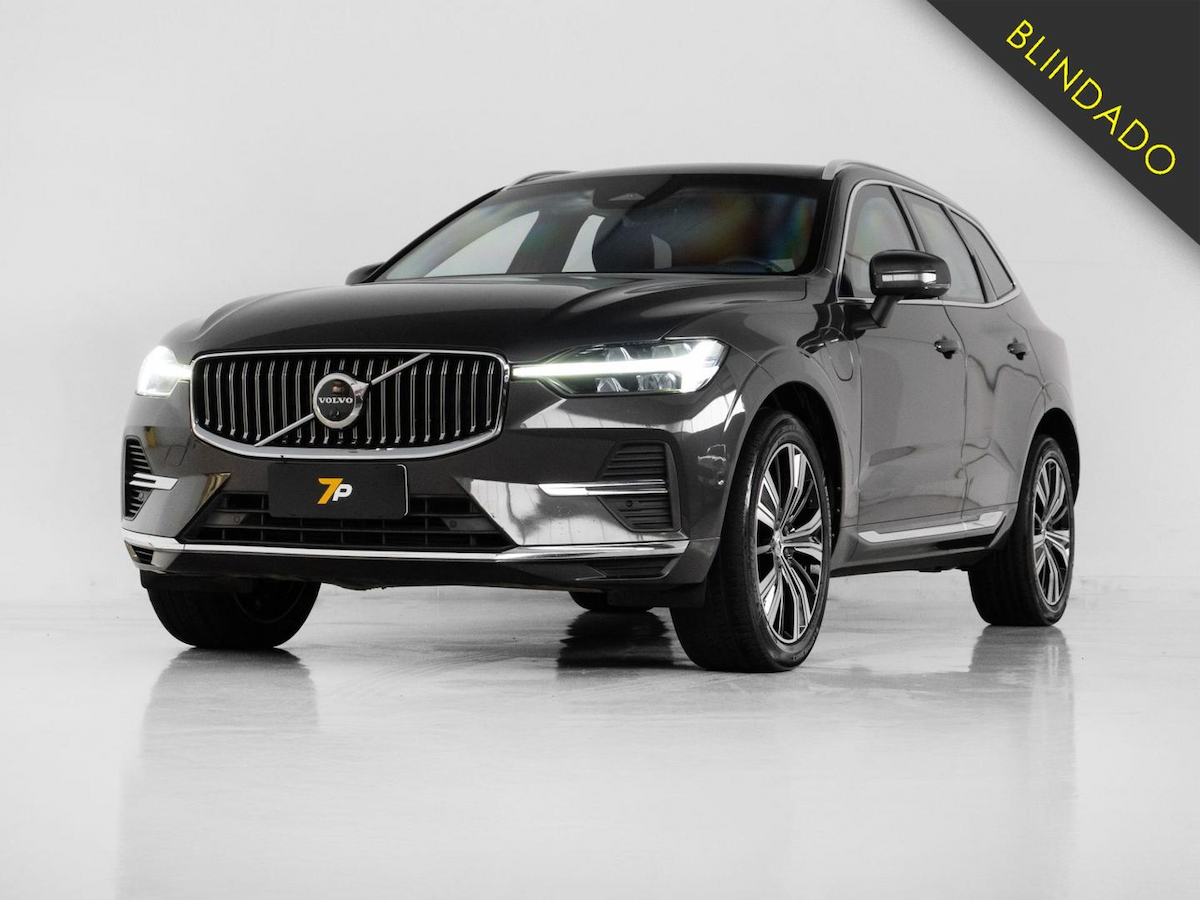 Foto do veículo VOLVO XC60  T8 INSCRIPT 2022/2022 102.000 KM R$ 219.000,00