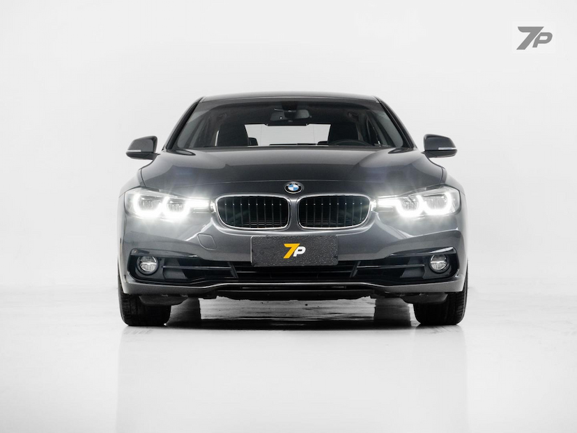 Foto do veículo BMW 320I  ACTIVE FLEX 2018 57.072 KM 128.900,00