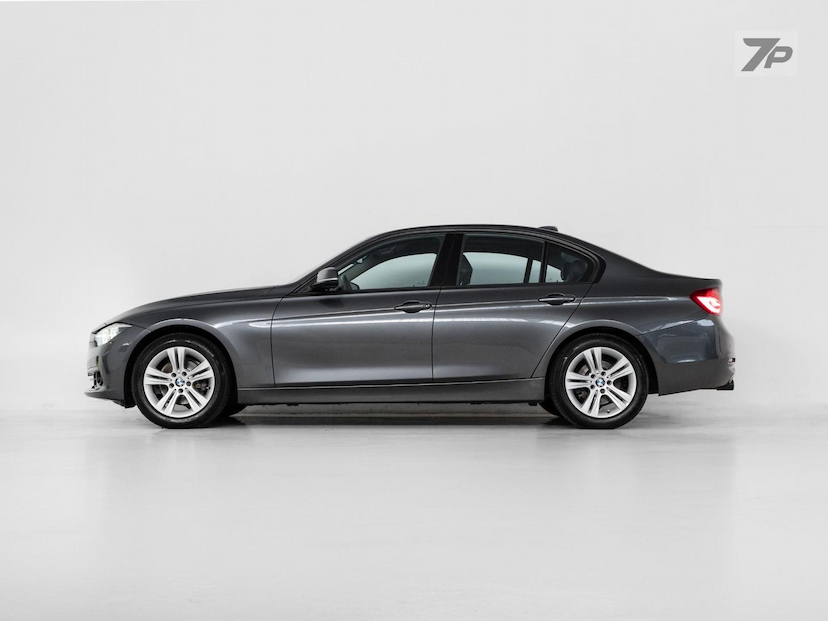 Foto do veículo BMW 320I  ACTIVE FLEX 2018 57.072 KM 128.900,00