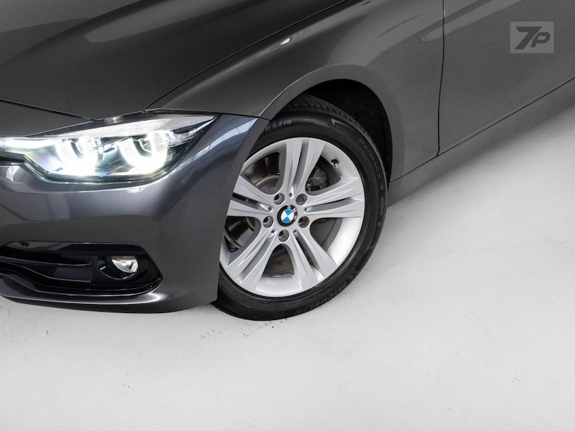 Foto do veículo BMW 320I  ACTIVE FLEX 2018 57.072 KM 128.900,00
