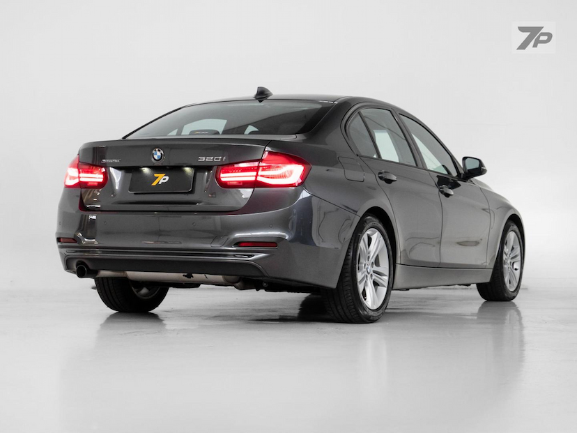 Foto do veículo BMW 320I  ACTIVE FLEX 2018 57.072 KM 128.900,00