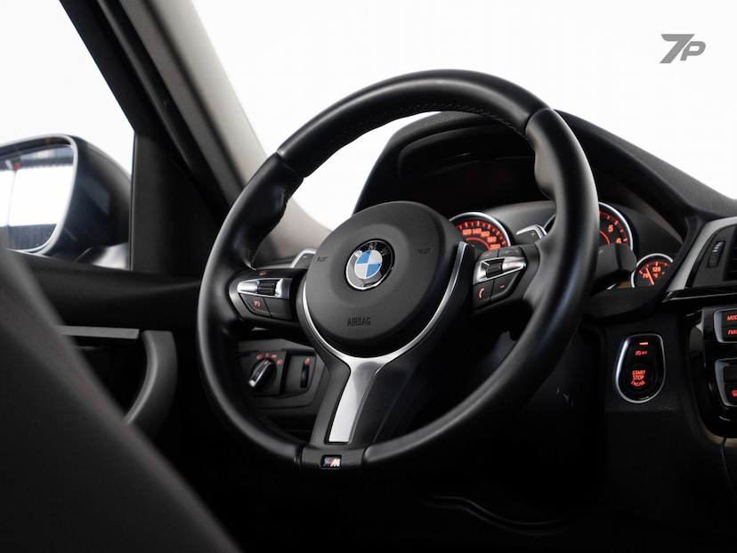 Foto do veículo BMW 320I  ACTIVE FLEX 2018 57.072 KM 128.900,00