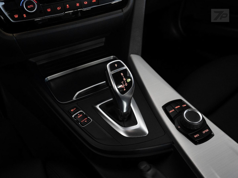 Foto do veículo BMW 320I  ACTIVE FLEX 2018 57.072 KM 128.900,00