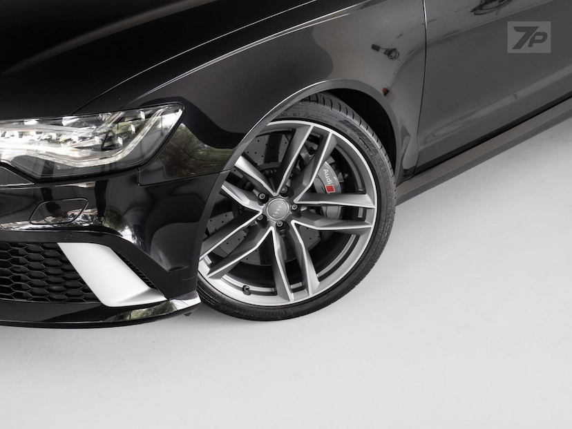 Foto do veículo AUDI RS6  AVANT 4.0TFSI 2014 52.814 KM 358.500,00