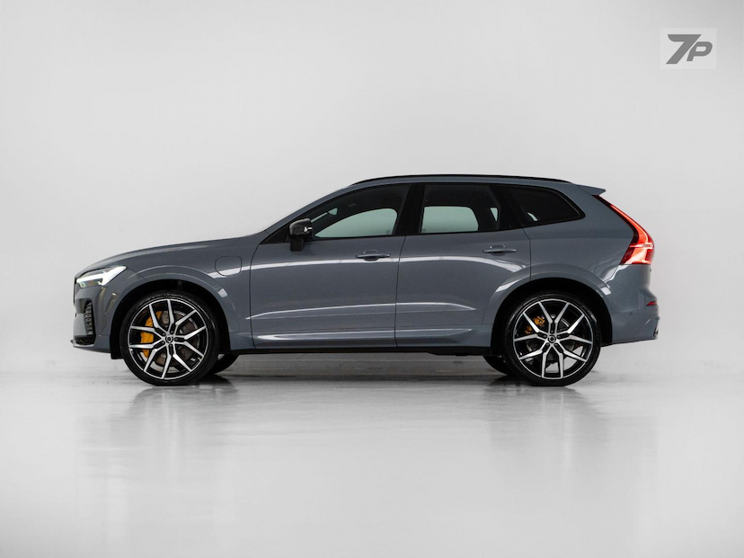 Foto do veículo VOLVO XC60  T8 POLESTAR 2024 27.800 KM 349.000,00