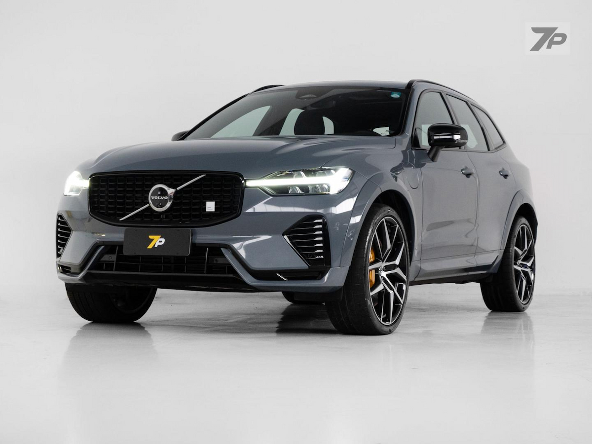 Foto do veículo VOLVO XC60  T8 POLESTAR 2023/2024 27.800 KM R$ 349.000,00