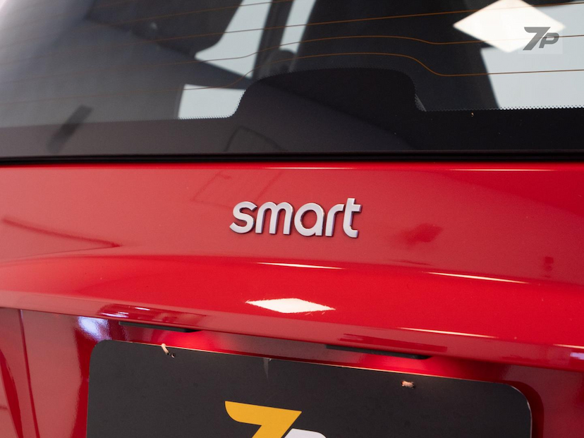 Foto do veículo SMART FORTWO  COUPE 62 2013 25.712 KM 77.900,00