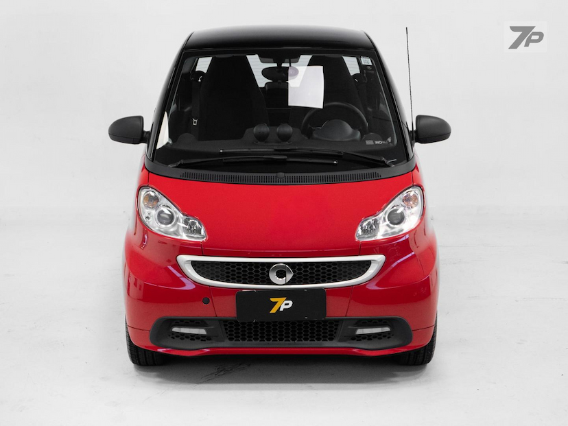 Foto do veículo SMART FORTWO  COUPE 62 2013 25.712 KM 77.900,00