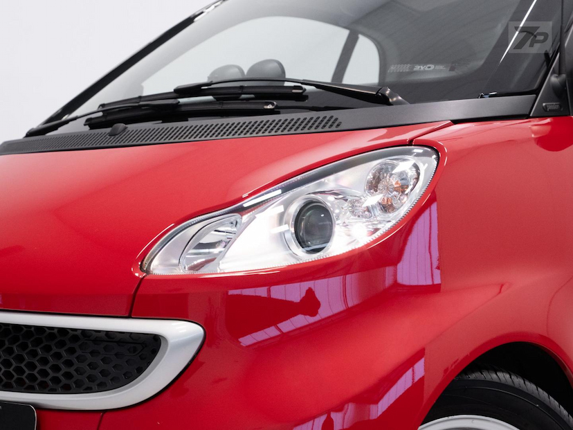 Foto do veículo SMART FORTWO  COUPE 62 2013 25.712 KM 77.900,00