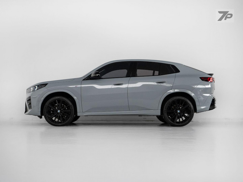Foto do veículo BMW X2  XDRIVE20I MSP 2026 19.612 KM 359.000,00