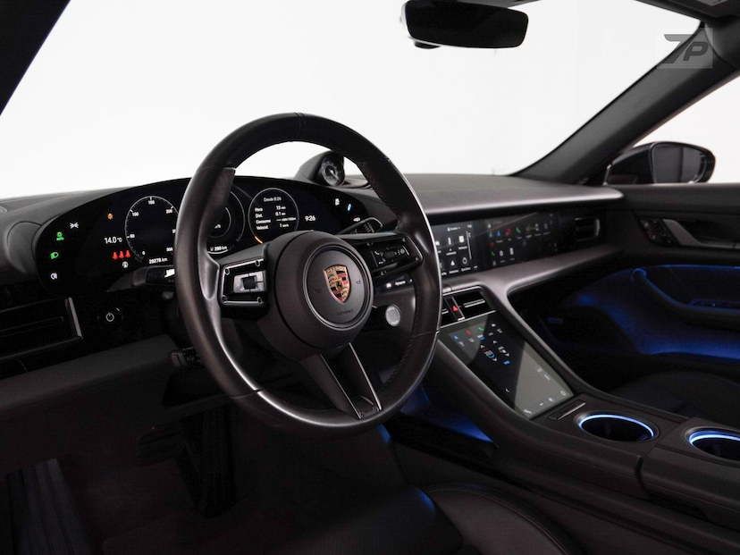 Foto do veículo PORSCHE TAYCAN  4S 2021 28.277 KM 410.000,00