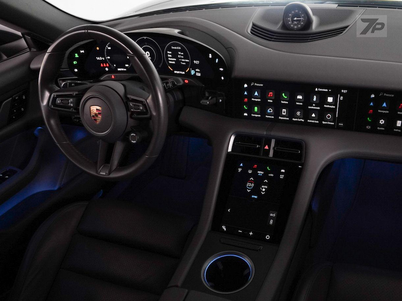 Foto do veículo PORSCHE TAYCAN  4S 2021 28.277 KM 410.000,00