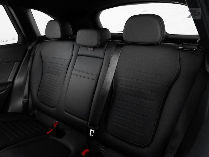 Foto do veículo MERCEDES-BENZ GLC 300  4MATIC 2.0 TB 2025 11.635 KM 409.000,00