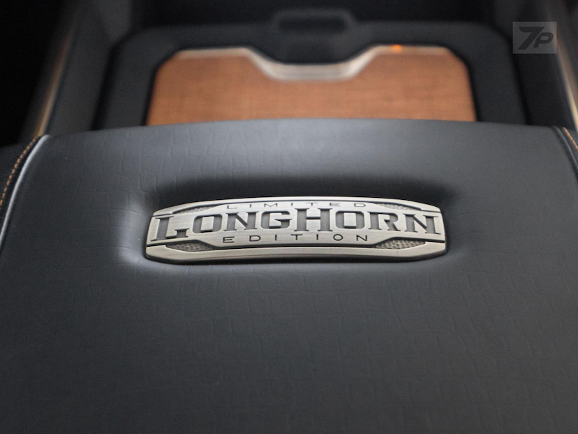 Foto do veículo RAM 3500  LONGHORN 6.7D 2024 7.979 KM 489.000,00