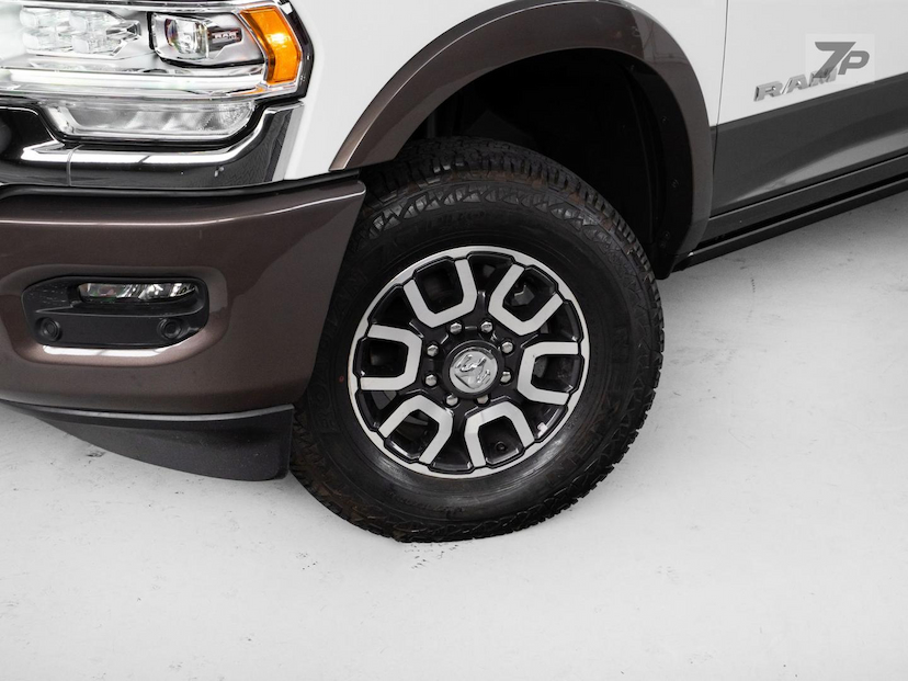 Foto do veículo RAM 3500  LONGHORN 6.7D 2024 7.979 KM 489.000,00