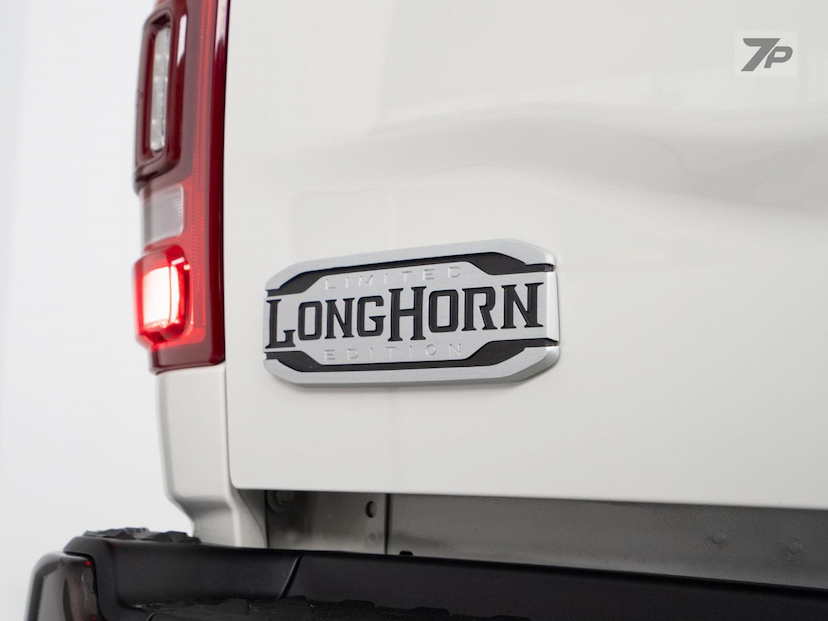 Foto do veículo RAM 3500  LONGHORN 6.7D 2024 7.979 KM 489.000,00