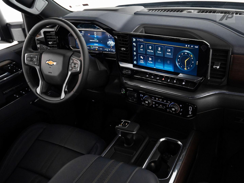 Foto do veículo CHEVROLET SILVERADO  HC 2024 19.700 KM 399.000,00