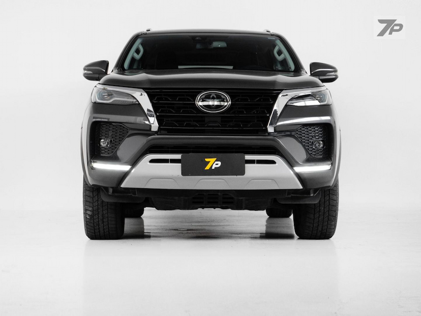 Foto do veículo TOYOTA HILUX  SW4 2.8 SRX 4X4 16V TURBO INTERCOOLER DIESEL 4P 2021 60.727 KM 264.500,00