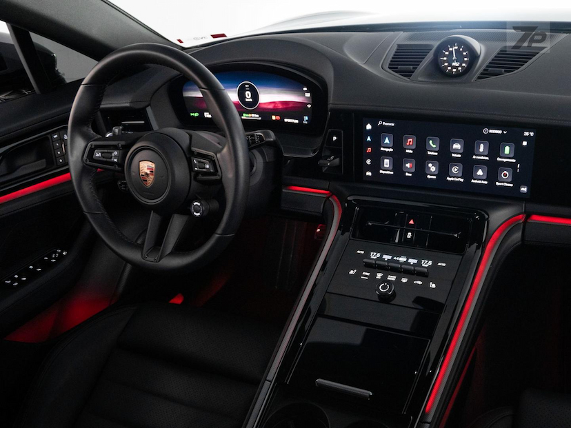 Foto do veículo PORSCHE PANAMERA  4EHYB 2026 7.900 KM 875.000,00
