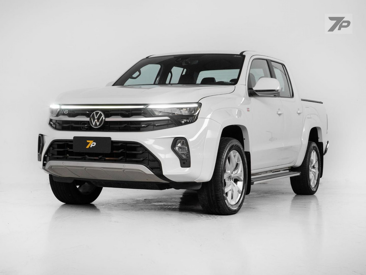 Foto do veículo VOLKSWAGEN AMAROK  3.0 V6 TDI HIGHLINE CD DIESEL 4MOTION AUTOMÁTICO 2024/2025 17.645 KM R$ 274.500,00