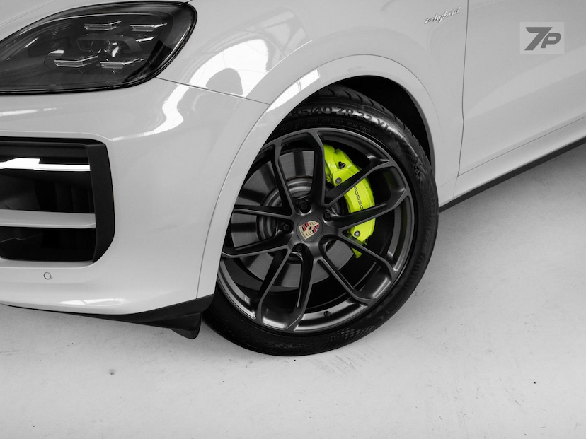 Foto do veículo PORSCHE CAYENNE  SCPHEV 2024 14.738 KM 759.000,00