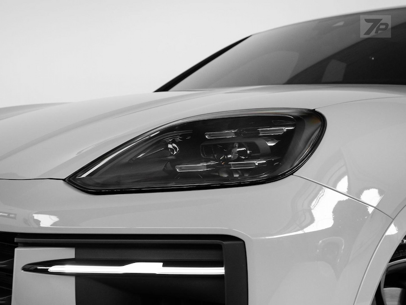 Foto do veículo PORSCHE CAYENNE  SCPHEV 2024 14.738 KM 759.000,00