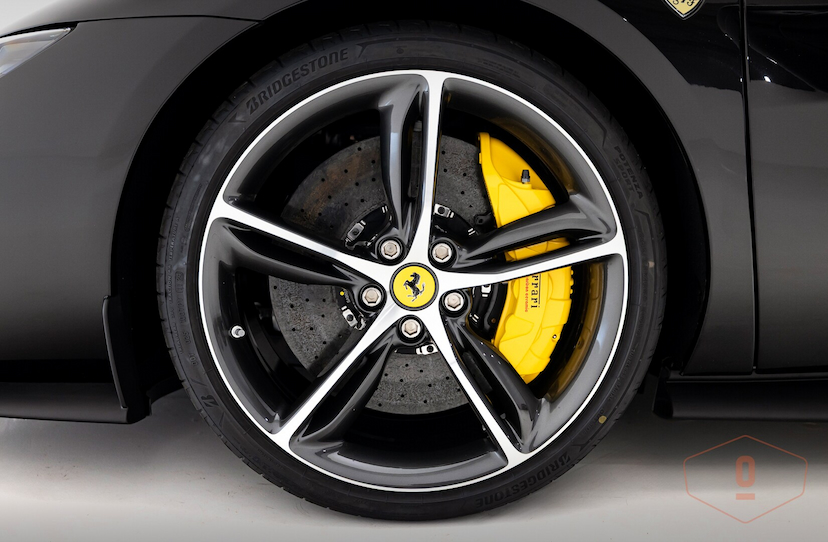 Foto do veículo FERRARI 296 GTB GTS 2025 0 KM 4.400.000,00
