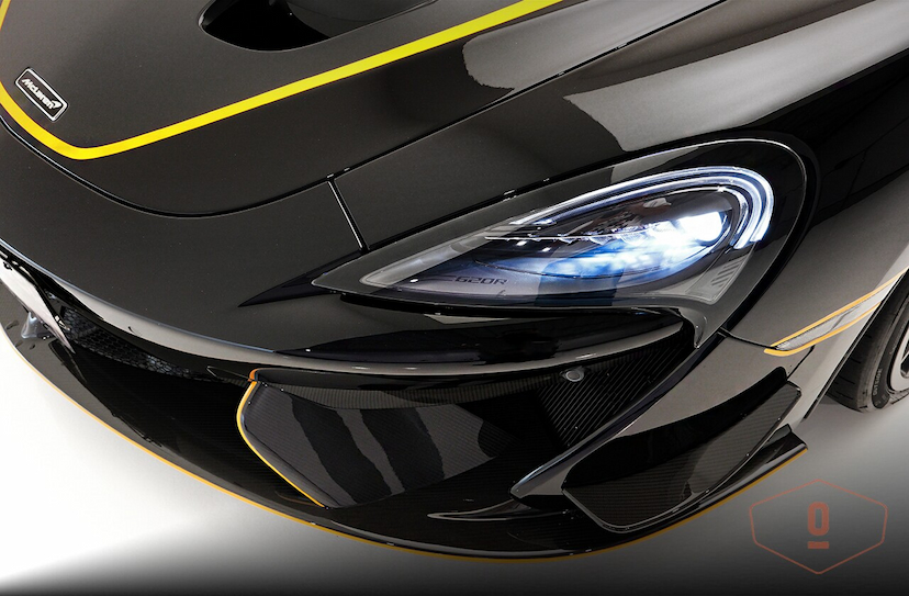 Foto do veículo MCLAREN 620R   2020 609 KM 3.390.000,00