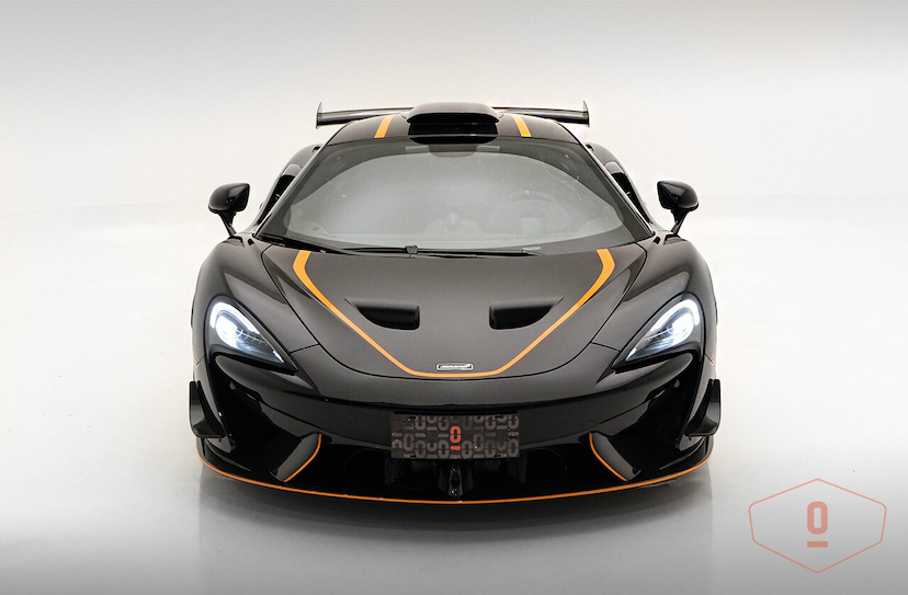 Foto do veículo MCLAREN 620R   2020 609 KM 3.390.000,00