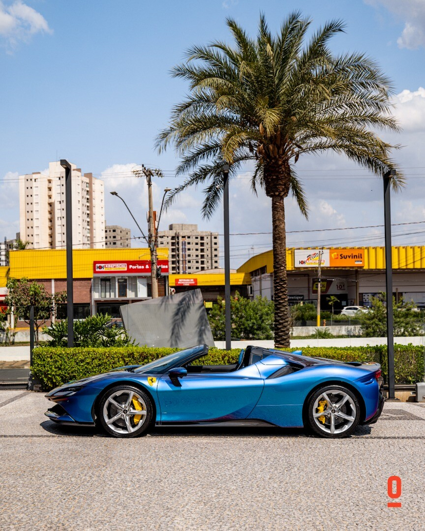 Foto do veículo FERRARI SF90 SPIDER 2023 1.116 KM 6.400.000,00